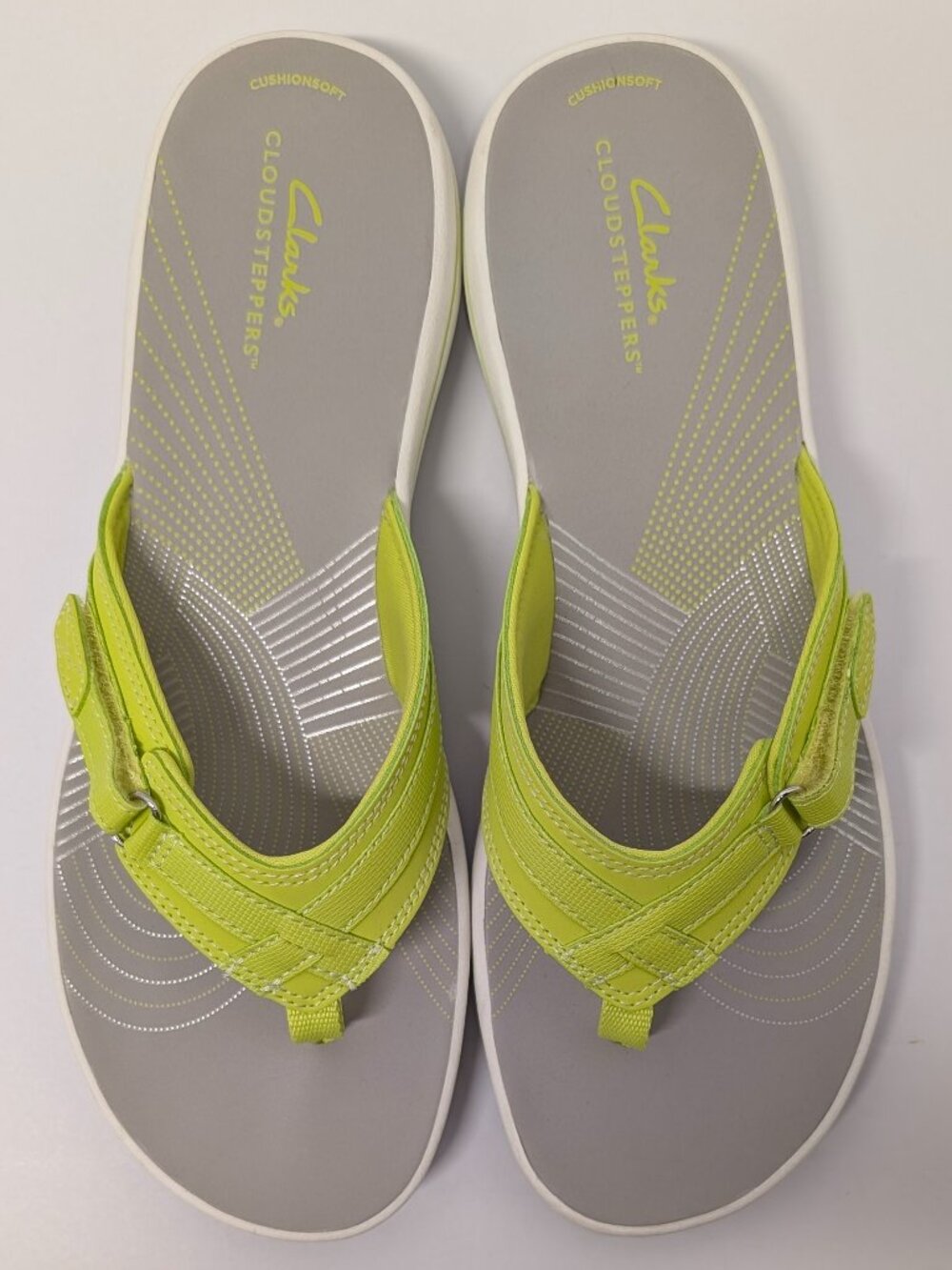 Cloudsteppers by Clarks Breeze Sea Sandals in Lime - NWOT